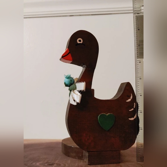 Vintage Wooden Duck Paper Towel Holder - Handcrafted & Adorable - Picture 3 of 5